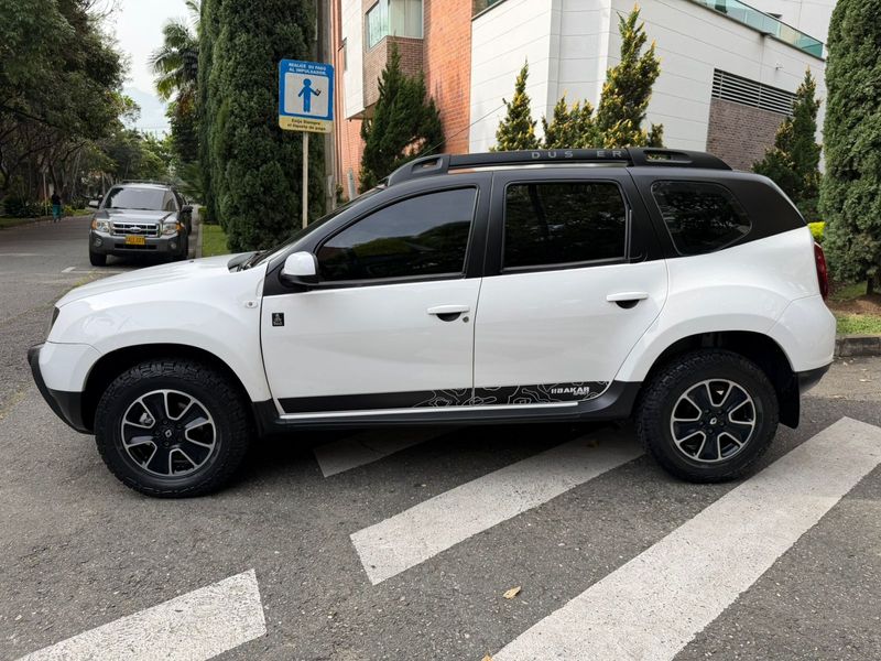 Renault Duster 2.0 Dynamique Dakar At 2017 - imagen secundaria 2