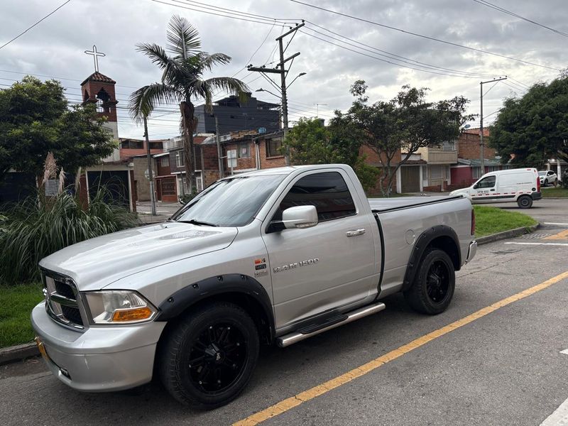Dodge Ram 1500 2011 - imagen secundaria 2