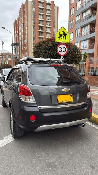 Chevrolet Captiva sport 2010 - imagen secundaria 1