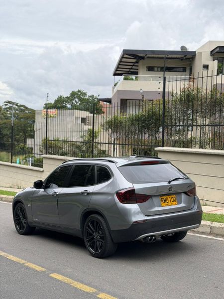 BMW X1  Modelo 2012 - imagen secundaria 2