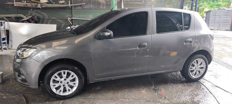 Renault Sandero Life 2023 - imagen secundaria 1