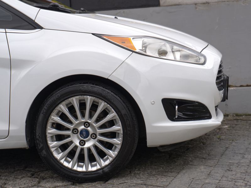 Ford Fiesta Titanium 2014 - imagen secundaria 2