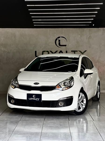Kia Rio UB EX sedan AT - imagen secundaria 1