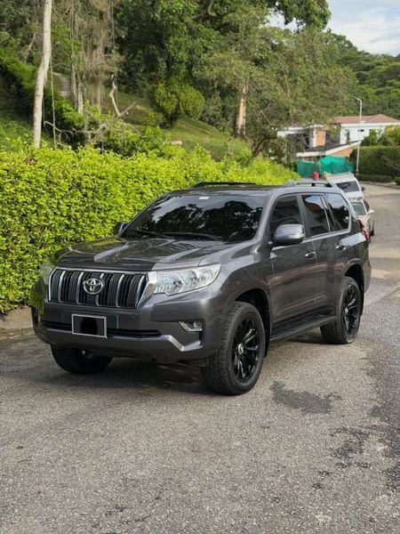 Toyota Prado txl 2021 gasolina 4.0 4x4 - imagen secundaria 2