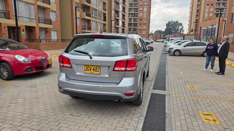 Dodge Journey 2017 2.4 5 puestos SE  EXPRESS estado 10 de 10 - imagen secundaria 2
