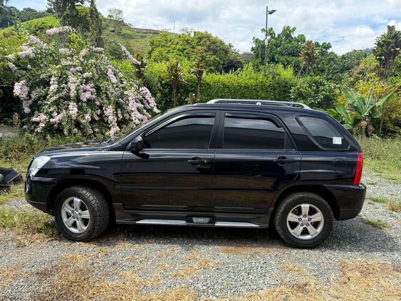 KIA Spotage FQ 4x4 Automatica 2011 - imagen secundaria 1