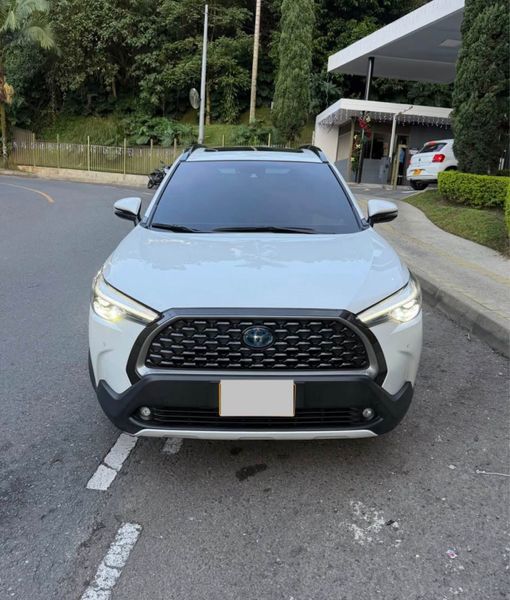 Toyota corolla cross seg 2023 hybrid - imagen secundaria 1