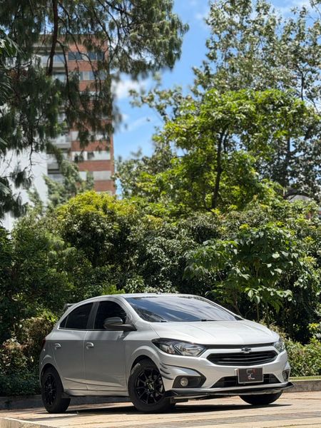 Chevrolet Joy HB 1.4cc - imagen secundaria 2