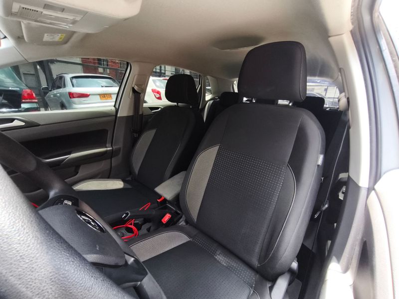 VOLKSWAGEN POLO 2021 COMFORTLINE 1.6 AT 34.000 KMS - imagen secundaria 1