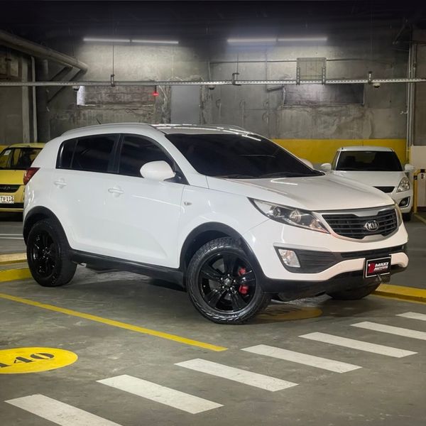 Kia New Sportage LX 2.000 cc Mecánica 4x2 - imagen secundaria 2
