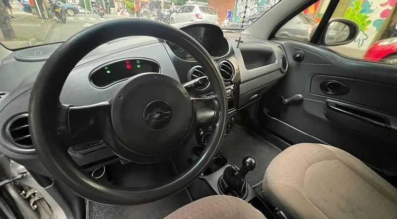 Chevrolet Spark 2009 - imagen secundaria 1