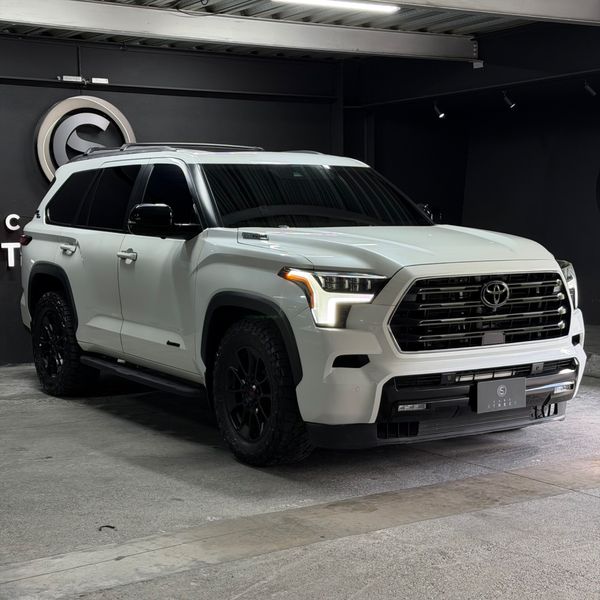 Toyota Sequoia Limited TRD OffRoad 2025 - imagen secundaria 2