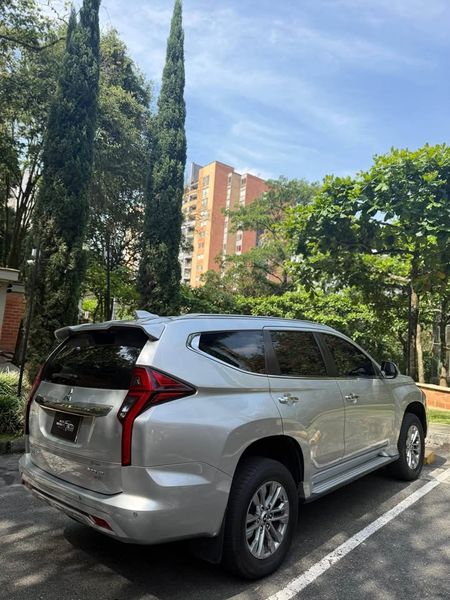 MITSUBISHI MONTERO SPORT 3.0L - imagen secundaria 1
