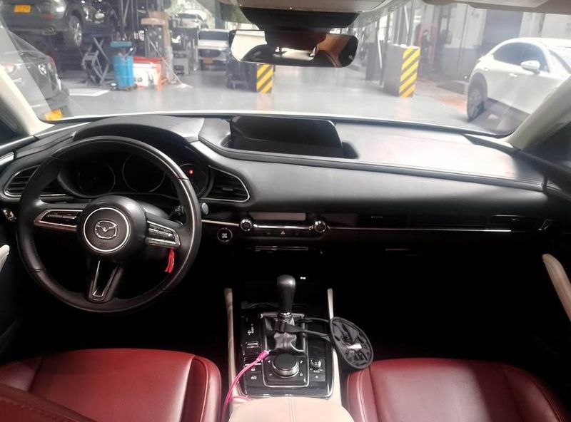 Mazda CX-30 Grand Touring LX 2022 - imagen secundaria 1