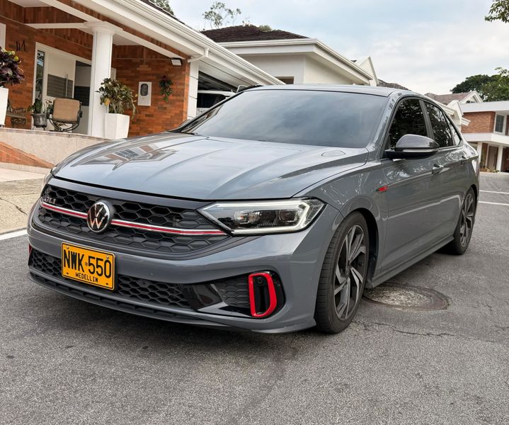 Volkswagen Jetta GLI 2024 - imagen secundaria 1