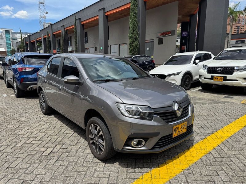 RENAULT LOGAN INTENSE 2024 11.000km - imagen secundaria 2