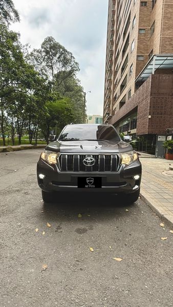 TOYOTA PRADO TXL DIÉSEL 2022 ÚNICO DUEO - imagen secundaria 1