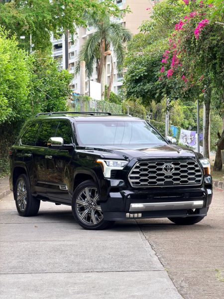Toyota Sequioa Capstone Híbrida 2026 0 km - imagen secundaria 1