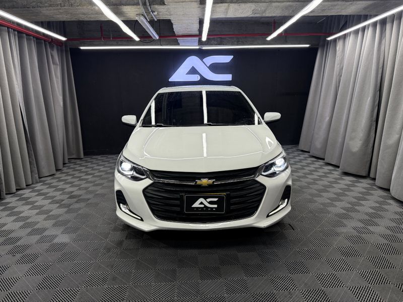 Chevrolet Onix 1.0T Premier Sedan At - imagen secundaria 1