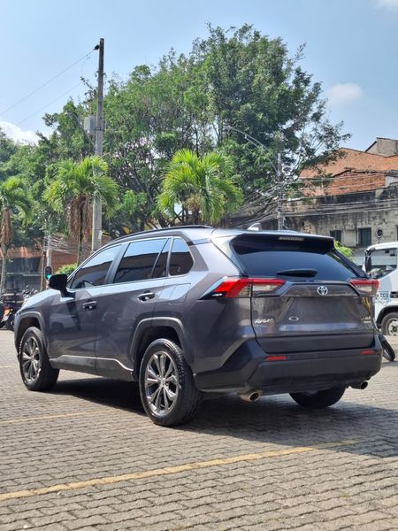 2024 Toyota Rav 4 XLE hybrida 4x4 - imagen secundaria 2