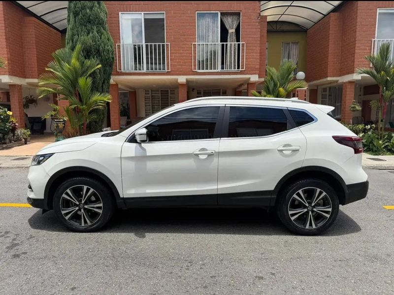 Nissan Qashqai Advance 2021 - imagen secundaria 2