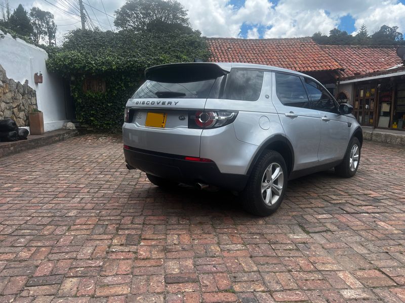 Land Rover Discovery Sport - imagen secundaria 1