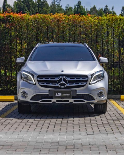 Mercedes-Benz GLA 200 2020 - imagen secundaria 1