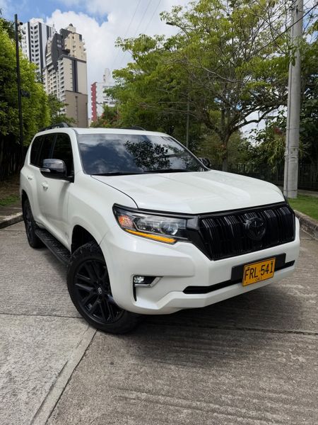 Toyota Prado txl 2019 diesel Blindaje 2 Plus - imagen secundaria 1