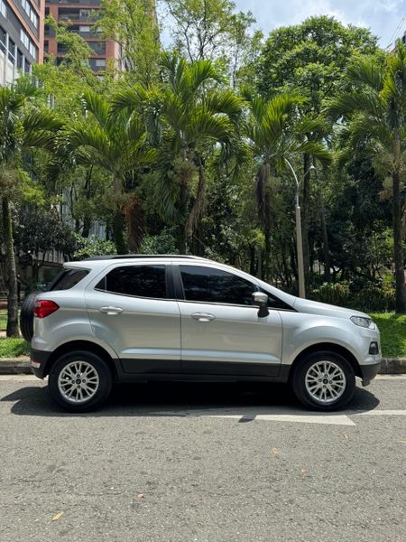 FORD ECOSPORT SE  2.0  AUTOMATICO 4X2 - imagen secundaria 2