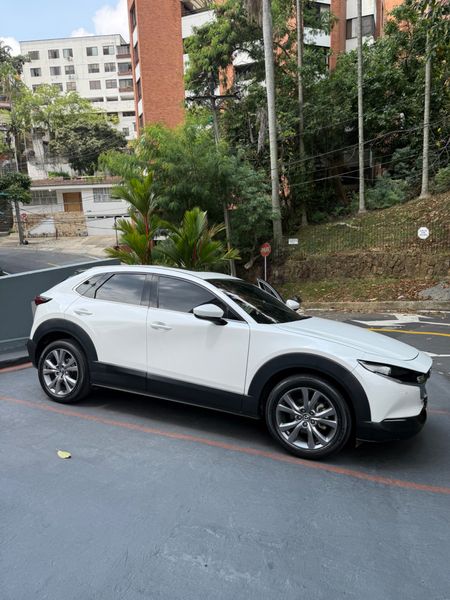 Mazda cx30 Grand touring 2.0 - 2023 - Híbrida - 45.000km - único D - imagen secundaria 2