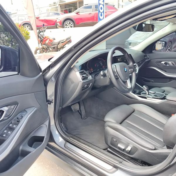BMW Serie 3 2.0 320I G20 SPORTLINE 2020  47.932 km - imagen secundaria 1