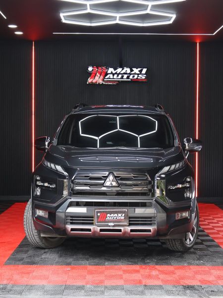 MITSUBISHI XPANDER CROSS 2024 1.5L AUTOMATICA 4X2 GRIS KMS 17.000 - imagen secundaria 1