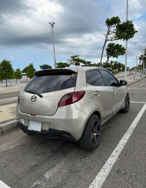 Mazda 2 MT 2009 - imagen secundaria 1