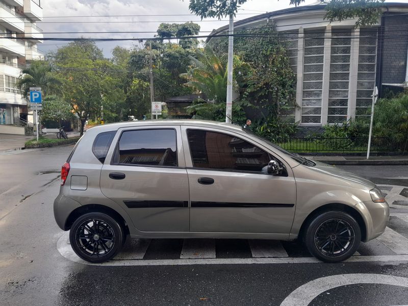 Chevrolet aveo - imagen secundaria 1