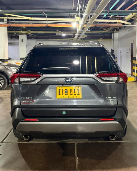 Toyota RAV4 Hybrid 2.5L Híbrida Gasolina  Eléctrico LIMITED eCVT - imagen secundaria 2