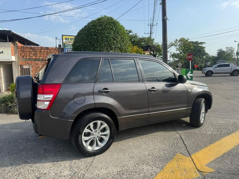 Suzuki Grand Vitara 2019 - imagen secundaria 1