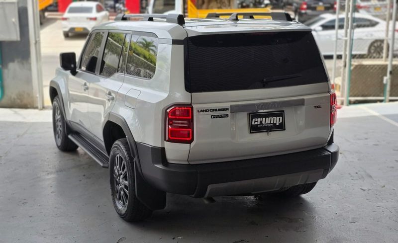 TOYOTA PRADO TXL 2025 GASOLINA  OPORTUNIDAD - imagen secundaria 2