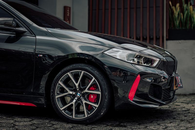 BMW M128ti Hatchback 2023 - imagen secundaria 1