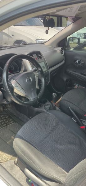 Nissan versa Advance MT 2015 - imagen secundaria 2