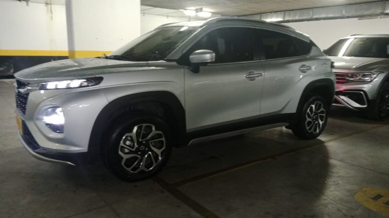 Suzuki Fronx 1.5 Glx Aut Hibrida - imagen secundaria 2