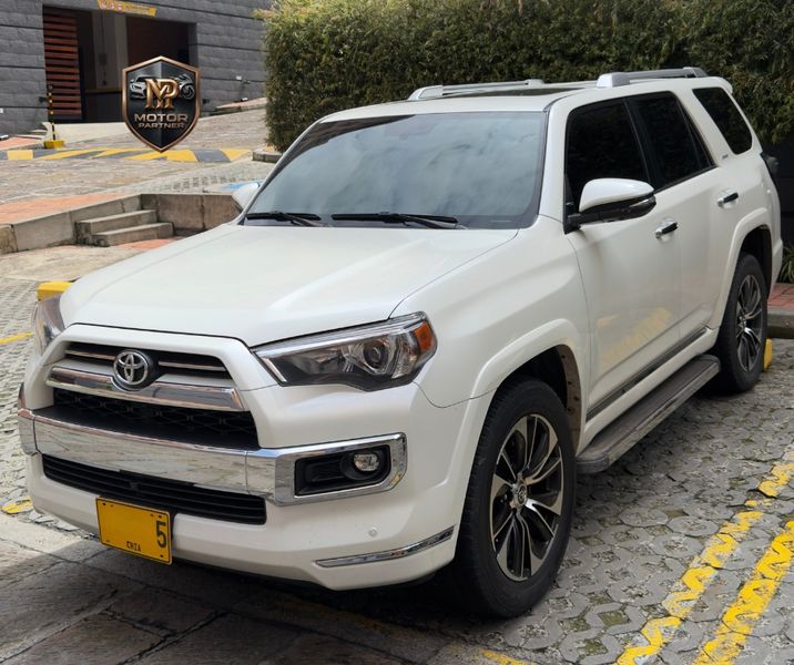 Toyota 4Runner Limited 4x4 2022 39.000 km Único dueo - imagen 1
