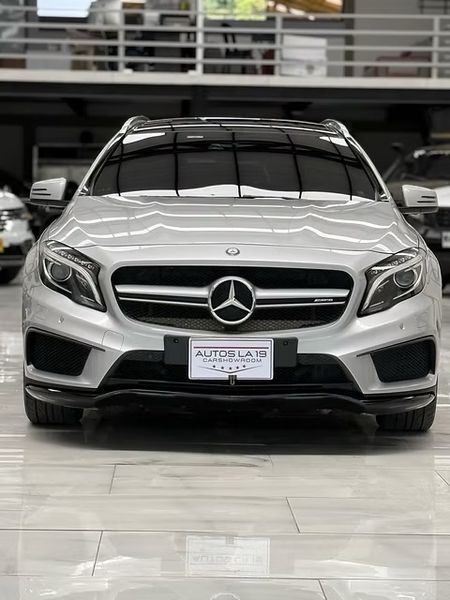 Mercedes Benz GLA 45 AMG - imagen secundaria 2