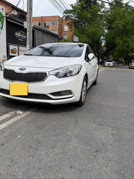 Kia Cerato pro automático 2015 - imagen 1