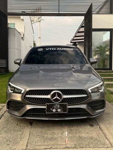 Mercedes Benz CLA 200 2023 - imagen secundaria 2