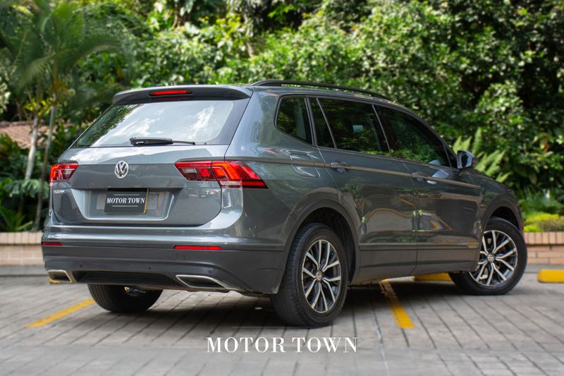 Volkswagen Tiguan 1.4 Tsi Comfortline 2WD 2018 - imagen secundaria 2