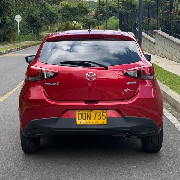 MAZDA 2 GRAND TOURING 2017 - imagen secundaria 2