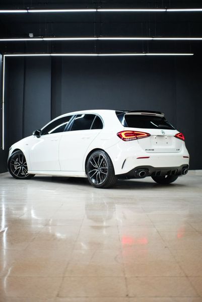 Mercedez Benz a35 AMG - imagen secundaria 1