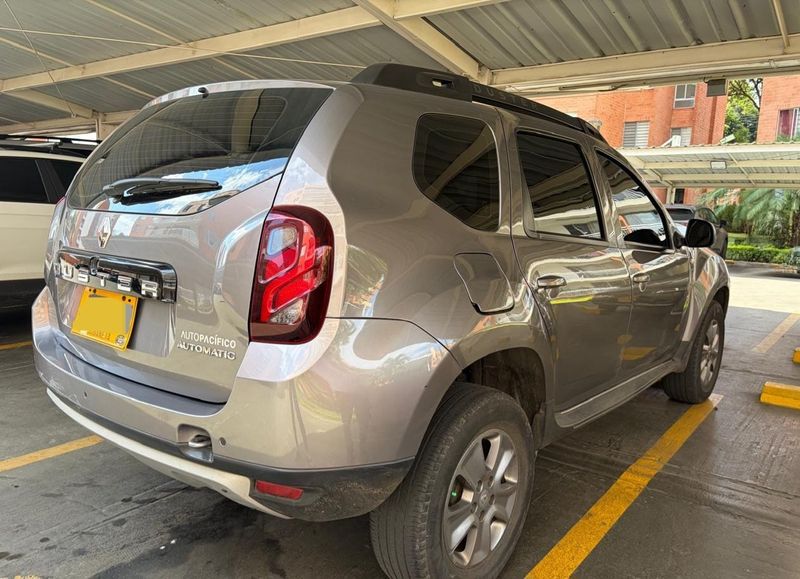 Renault Duster  2.0 Dynamique 4x2 AT - imagen secundaria 2