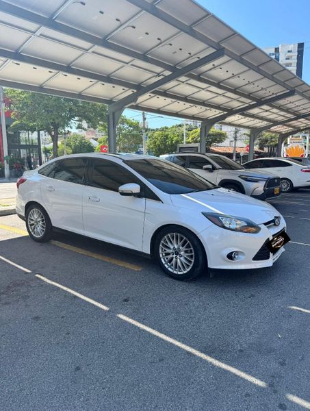 Ford focus 2013 - imagen secundaria 2