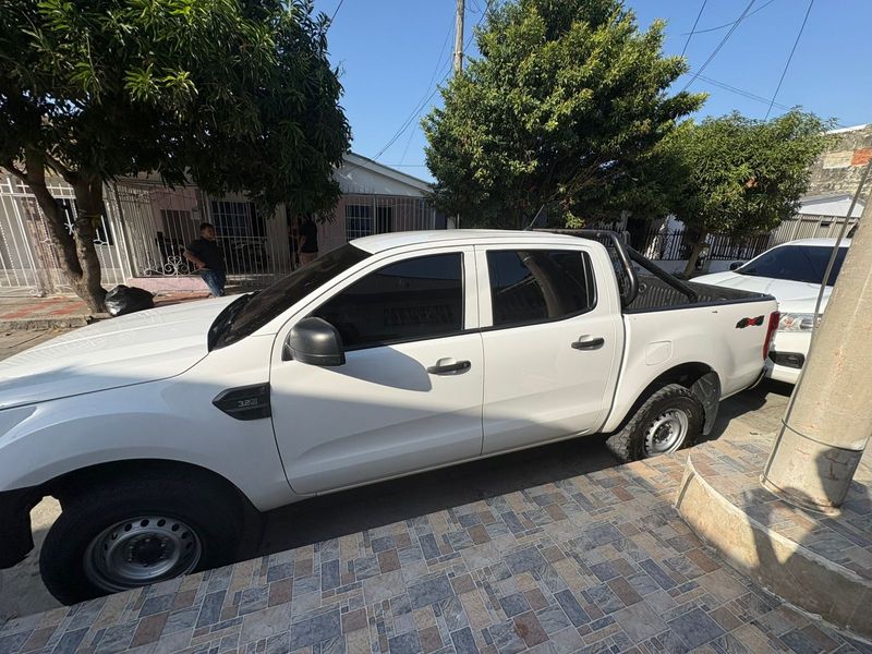 FORD RANGER 2022 DIESEL 3.2 4X4 - imagen 1